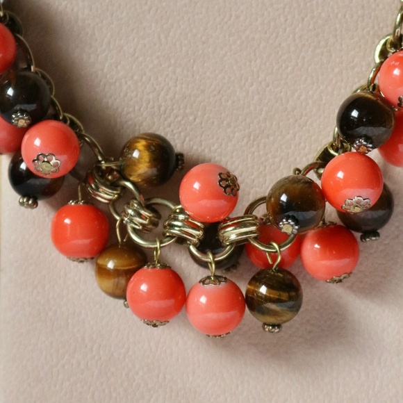 Vintage Tiger's Eye and Faux Coral Bead Choker Necklace Gold Tone Chain - Picture 4 of 6